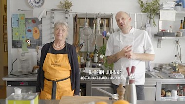 Restaurant Zur Hube Showcase mit Veuve Clicquot